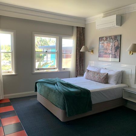 Moruya Monarch Hotel Zewnętrze zdjęcie