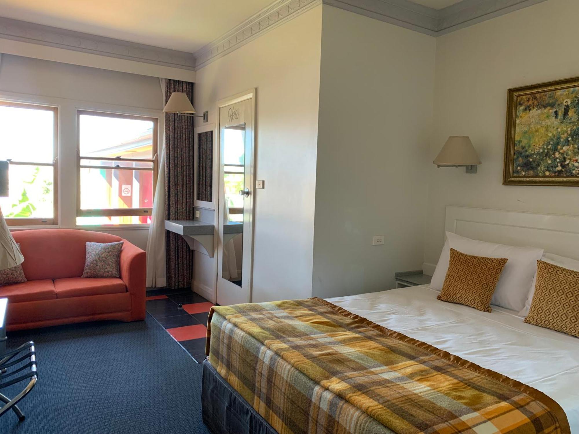 Moruya Monarch Hotel Zewnętrze zdjęcie