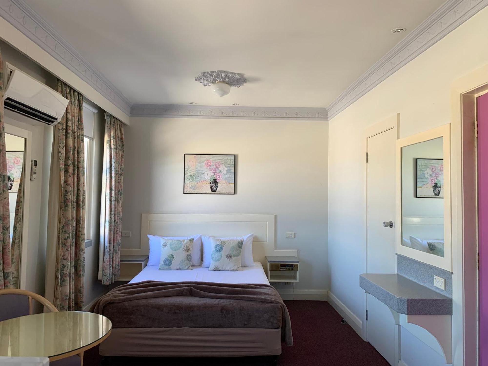 Moruya Monarch Hotel Zewnętrze zdjęcie