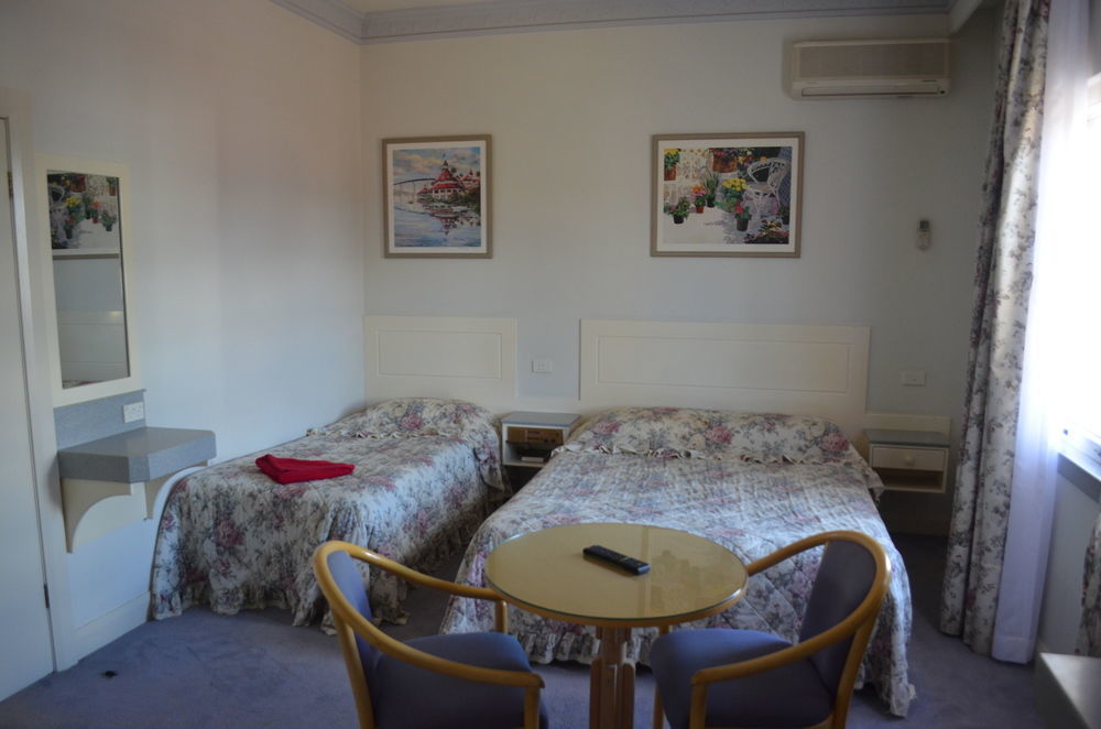 Moruya Monarch Hotel Zewnętrze zdjęcie